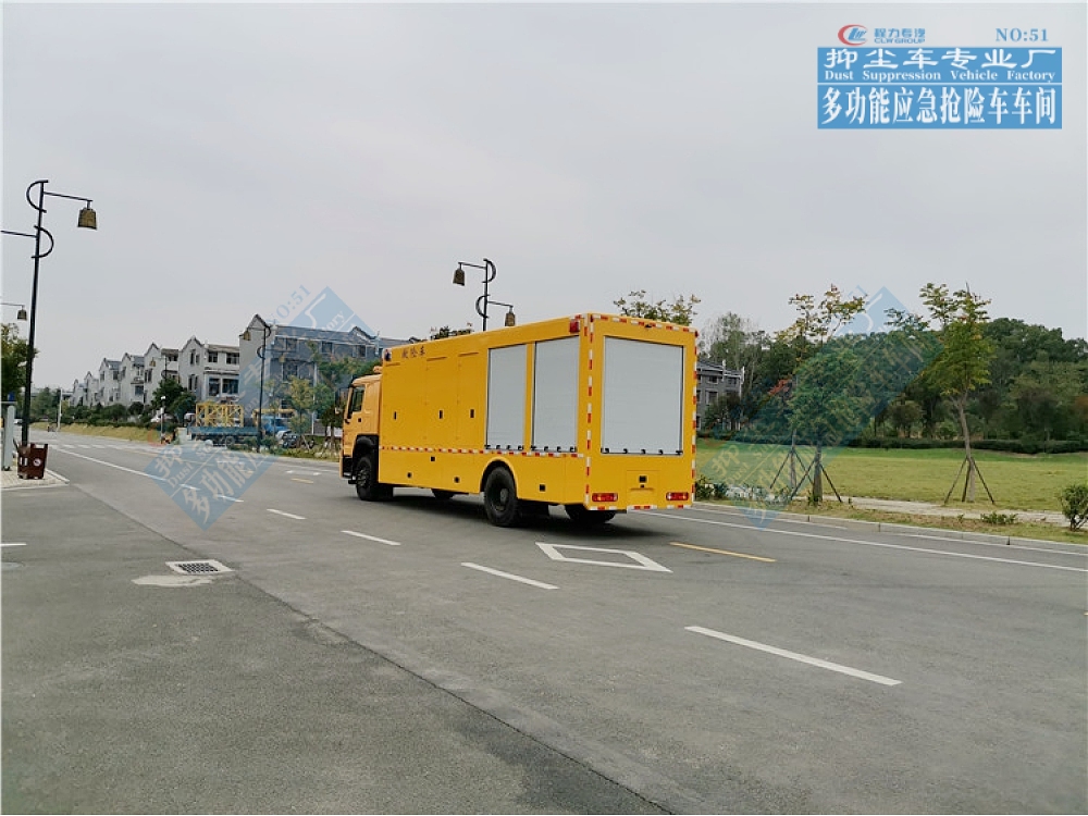 重汽豪沃應(yīng)急供電車(chē)