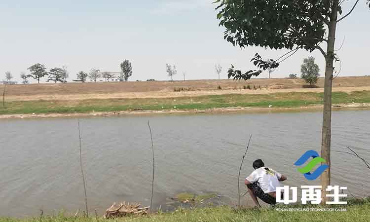 我國生活垃圾產業規模逐步擴大，區域性集散市場初步形成，技術水平有所提高。